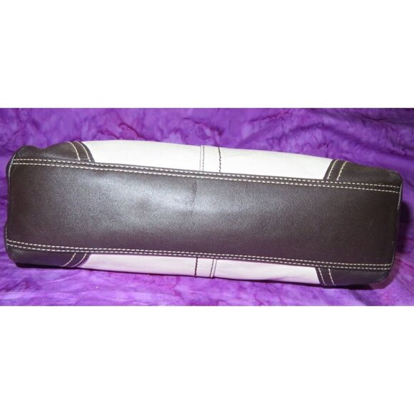 Coach 2007 Hamptons Cream & Brown Leather Demi Baguette Shoulder Bag F11195 - Picture 5 of 12